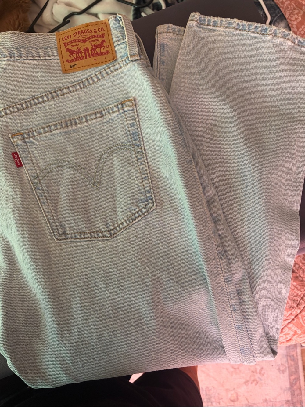 Levi's Women's Light Blue Straight Leg Jeans with Red Tab